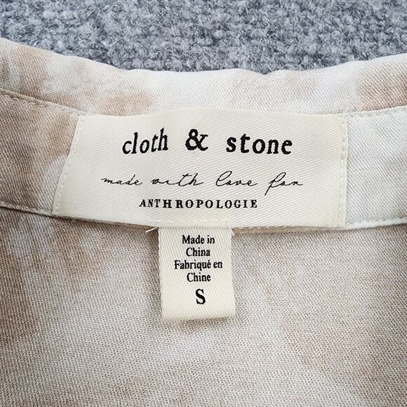Cloth & Stone Anthropologie Top Women Small Beige Tan Safari Giraffe Button Up - Picture 2 of 15